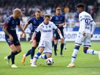 B体育体育登录-法甲领头羊遭遇意外失利，联赛竞争激烈的简单介绍