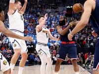 B体育体育网站入口-快船球员集体失常：主帅要求加强团结合作的简单介绍