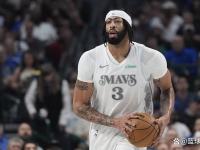 B体育体育网站-罗马后防线遭遇伤病潮，主帅调整战术应对