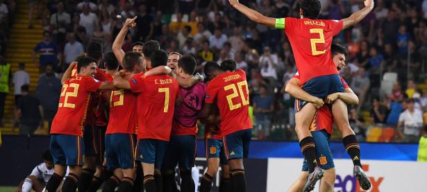 欧洲足球比赛中的紧张一幕再次上演的简单介绍