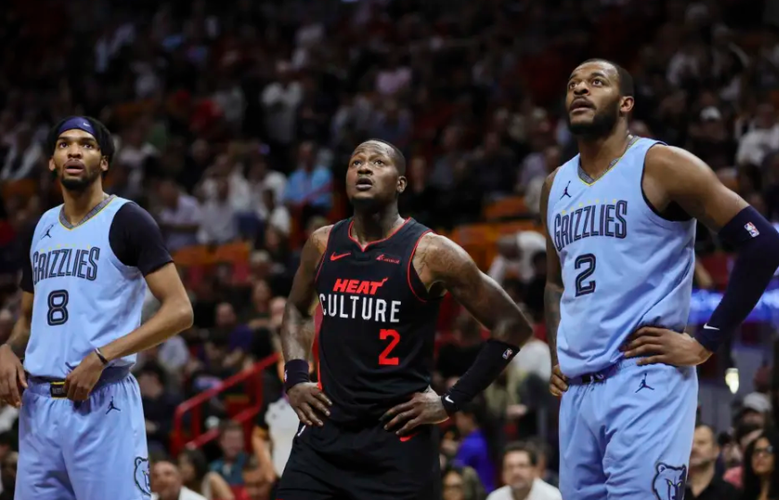 包含灰熊主力受伤,教练团队寻求替补方案的词条 包含灰熊主力受伤,教练团队寻求替补方案的词条