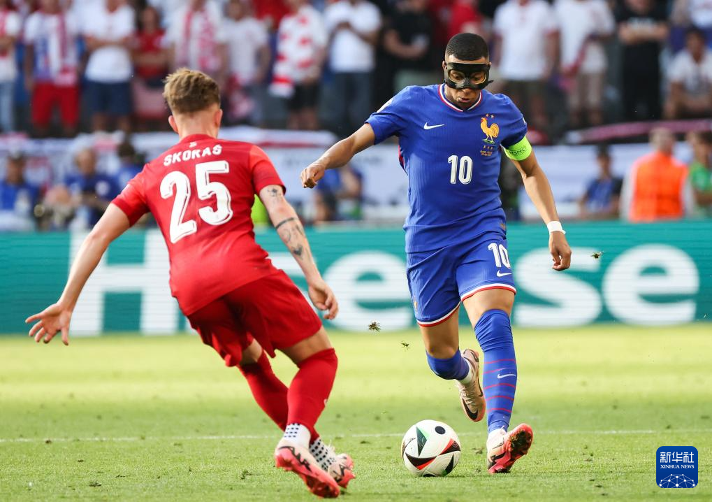 包含欧国联比赛:意大利小组赛战平波兰的词条 包含欧国联比赛:意大利小组赛战平波兰的词条