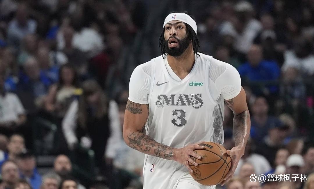 罗马后防线遭遇伤病潮,主帅调整战术应对 罗马后防线遭遇伤病潮,主帅调整战术应对