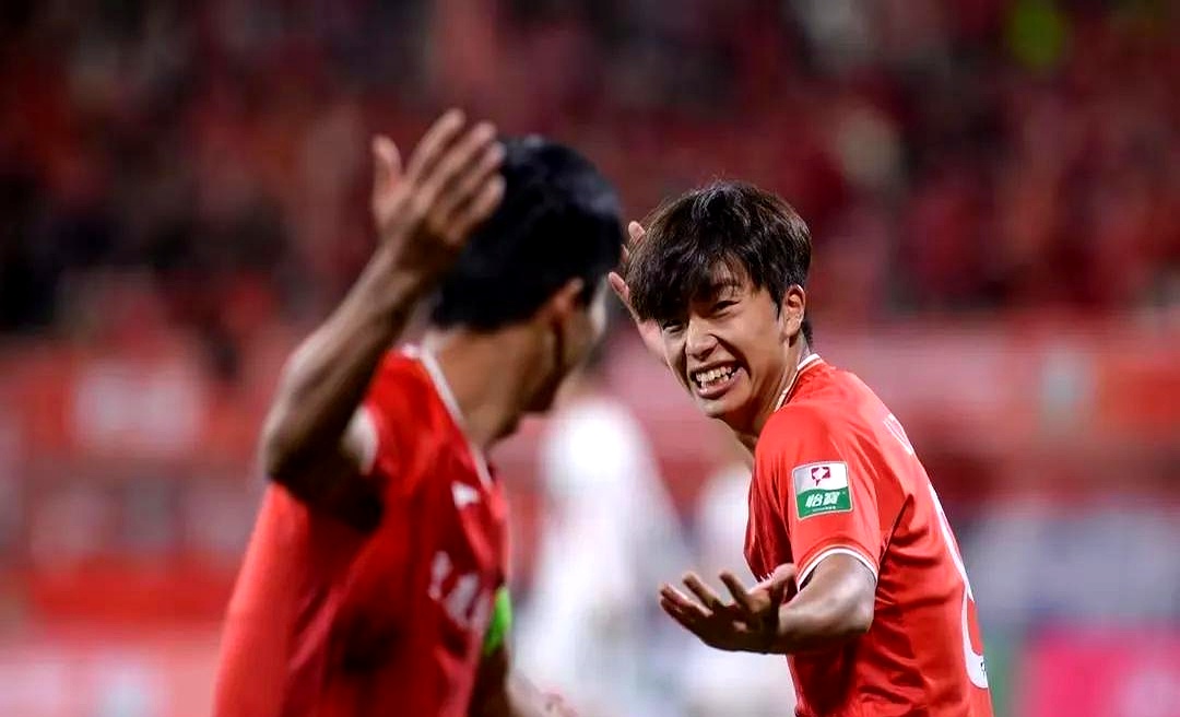 越南队在国际比赛中深受关注 越南队在国际比赛中深受关注