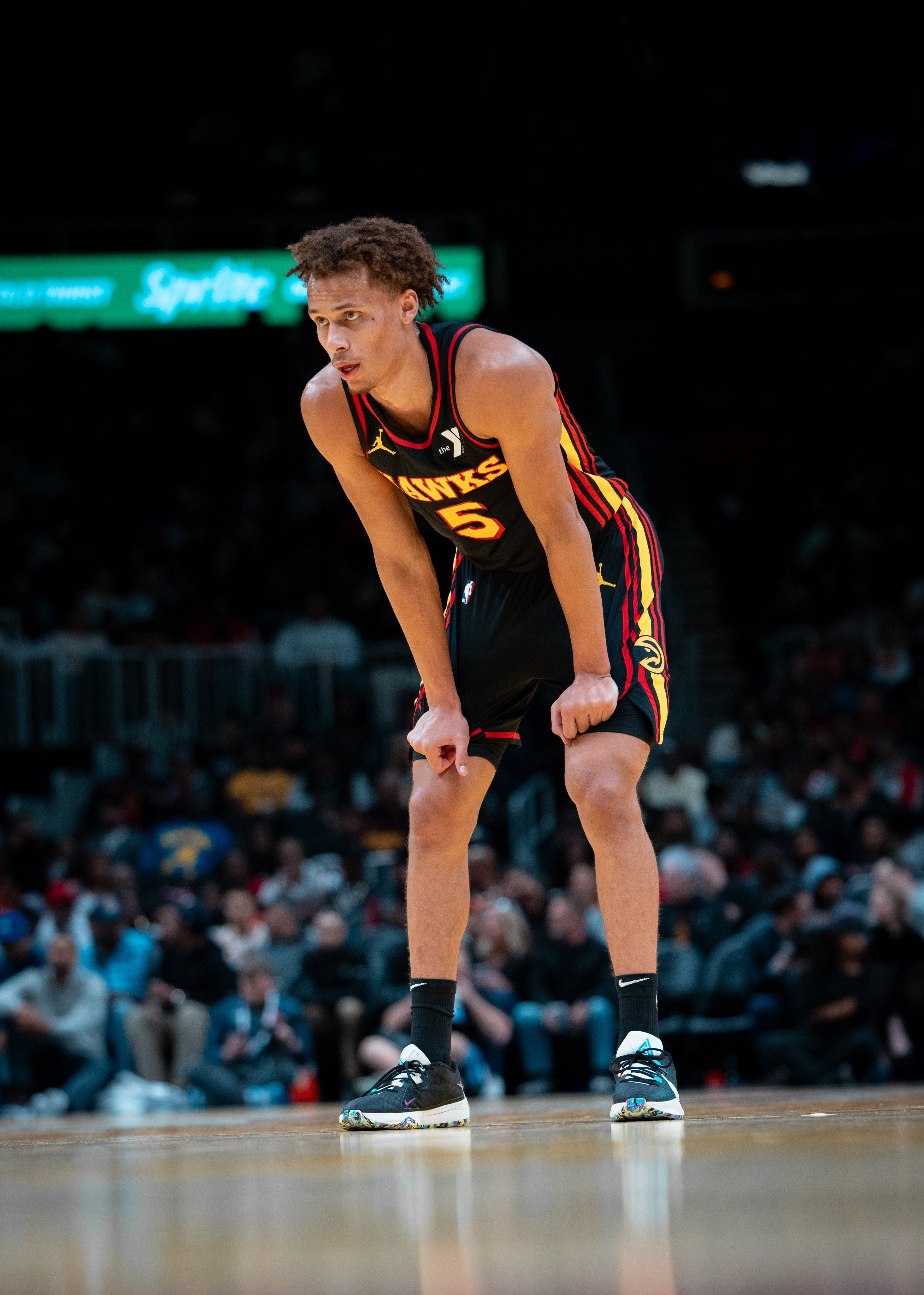 关于老鹰队新秀展现出色表现受到球迷高度关注和期待的信息 关于老鹰队新秀展现出色表现受到球迷高度关注和期待的信息