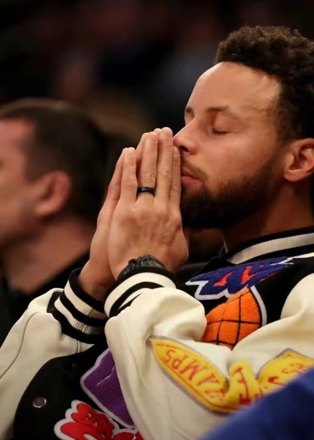 勇士不敌灰熊,库里全场27分助攻 勇士不敌灰熊,库里全场27分助攻