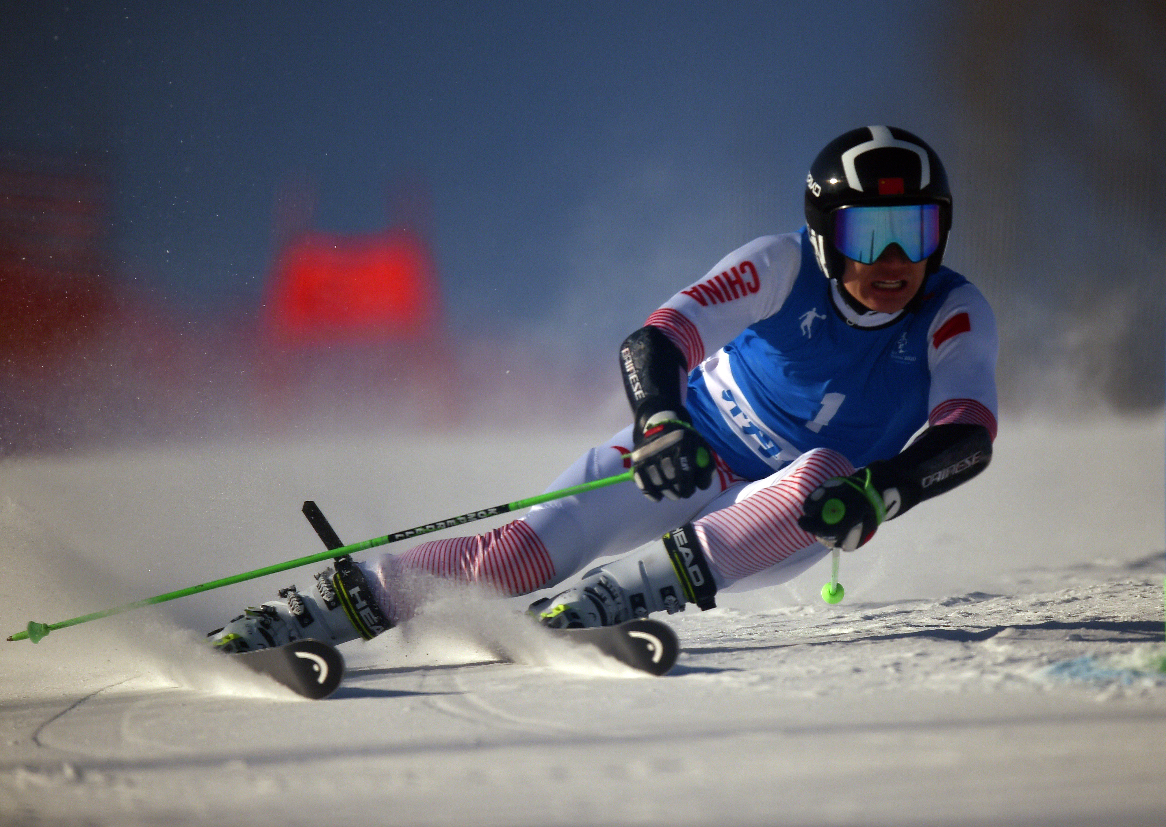 加拿大滑雪运动员实现大逆转的简单介绍 加拿大滑雪运动员实现大逆转的简单介绍