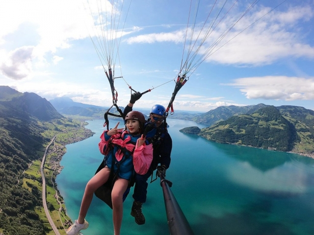 新西兰田径运动员赛场上脱颖而出 新西兰田径运动员赛场上脱颖而出