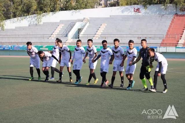 包含汉堡队员团结一心,战胜对手助队晋级的词条 包含汉堡队员团结一心,战胜对手助队晋级的词条